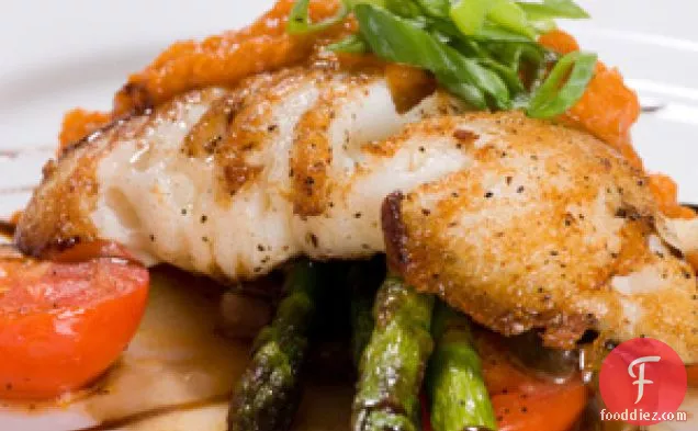 मेंहदी और नींबू के साथ ब्रोइल्ड ट्राउट, ओराटा या ब्रानज़िनी