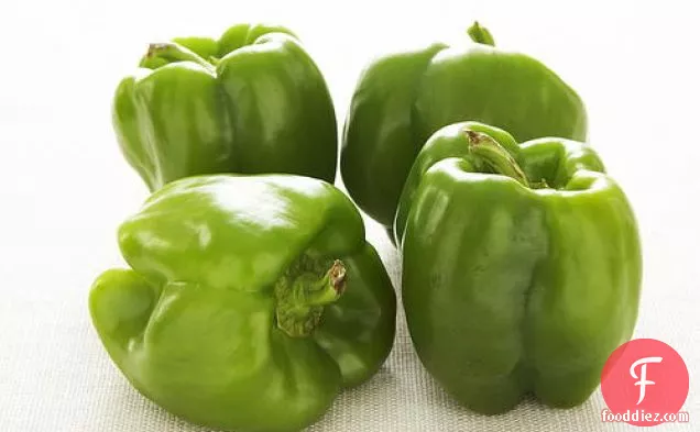 सॉटेड मिर्च के साथ स्मोक्ड लेक ट्राउट