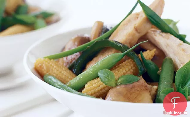 Thai Chicken with Mushrooms, Green Beans and Basil