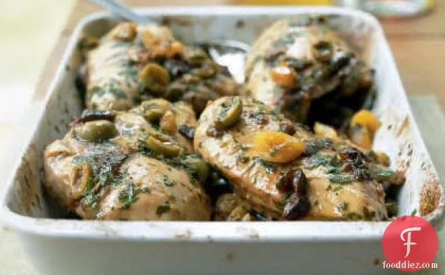 Chicken with Fruit and Olives
