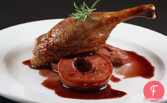 Whole Roasted Duck With Red Wine-braised Apples