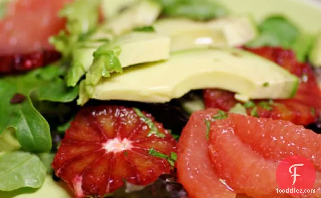 Seared Tuna With Avocado Grapefruit Salad