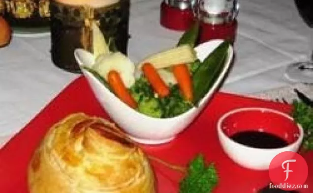 Mini Beef Wellingtons With Red Wine Sauce