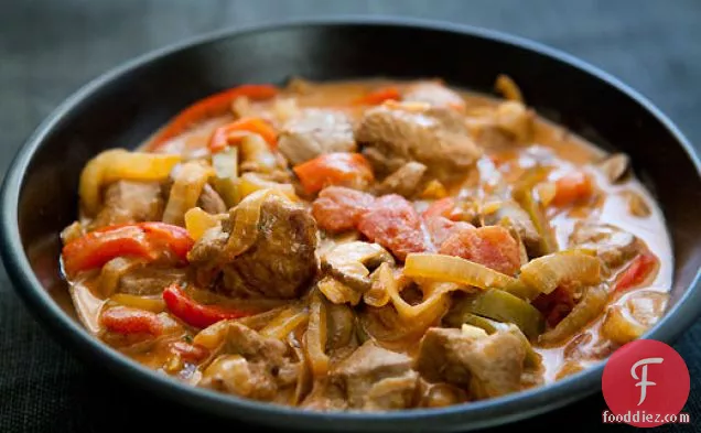 Turkey Stew With Peppers And Mushrooms