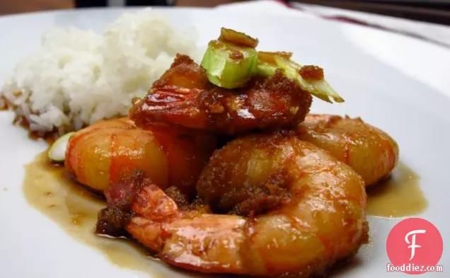 Crispy Tiger Prawns With Honey And Garlic Sauce