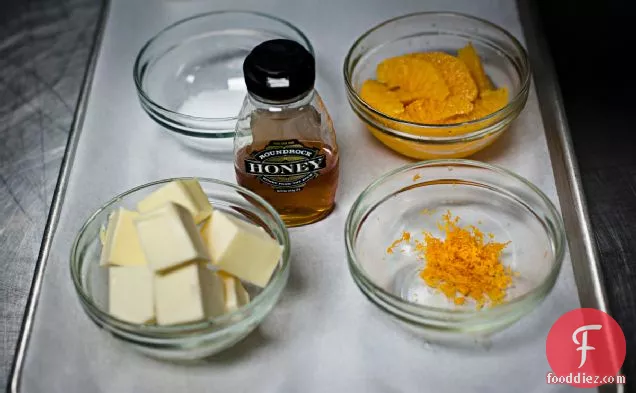 कैसे एक मिश्रित मक्खन बनाने के लिए