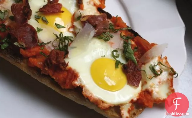 eggs In Pipérade” Pizzas With Crispy Prosciutto
