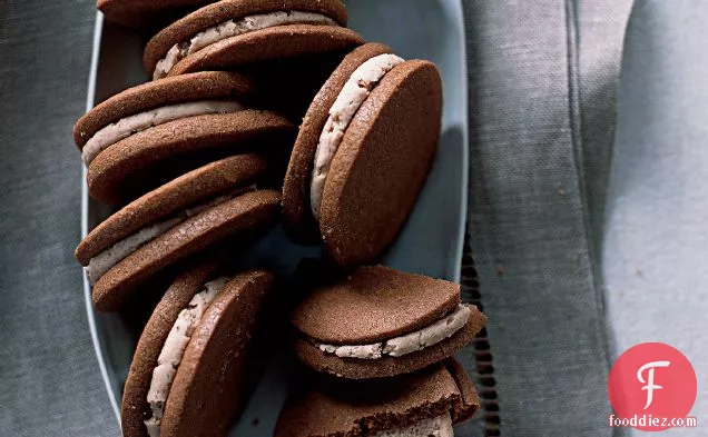 Milk-Chocolate Cookies with Malted Cream