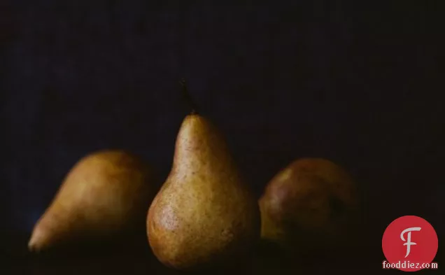 Baked Oatmeal With Roasted Pears