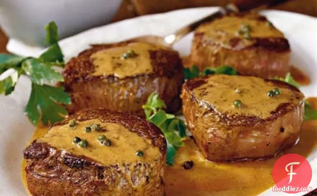 Beef Fillets With Green Peppercorn Sauce