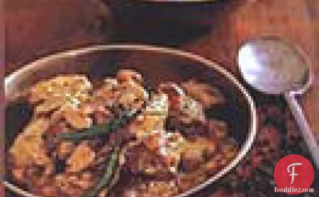 काली मिर्च चिकन करी