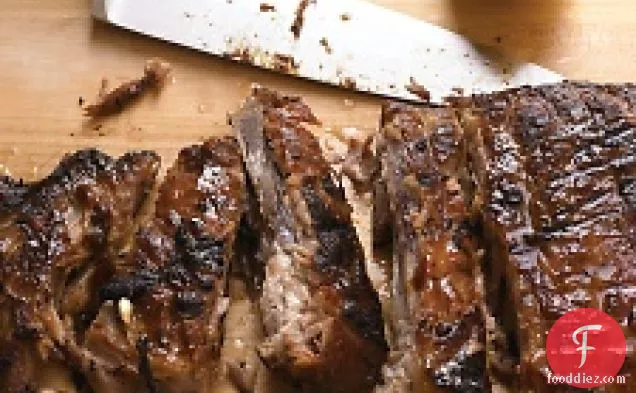 हनी-चिपोटल घुटा हुआ पसलियों