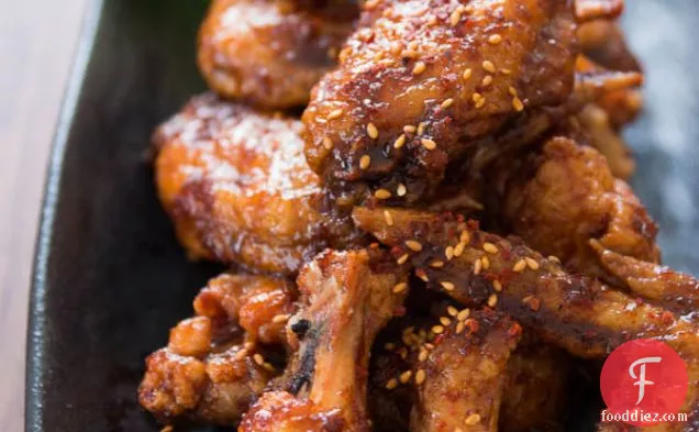 कोरियाई फ्राइड चिकन (यांगनीओम चिकिन)