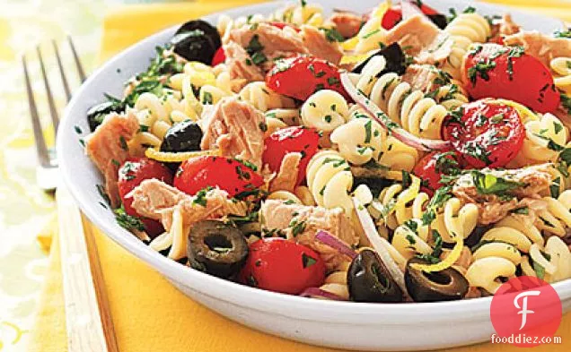 Pasta Salad with Tuna, Olives and Parsley