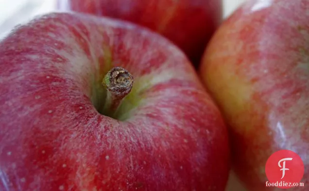 Apple Pear Cilantro Smoothie