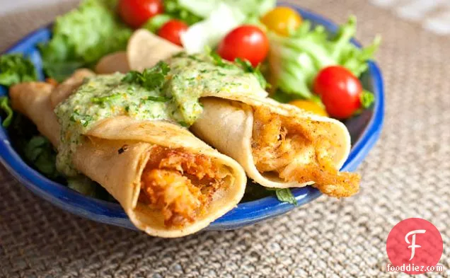 Chicken Taquitos With Green Salsa
