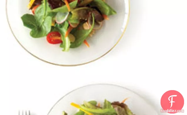 Baby Greens With Tuna And Mixed Vegetables