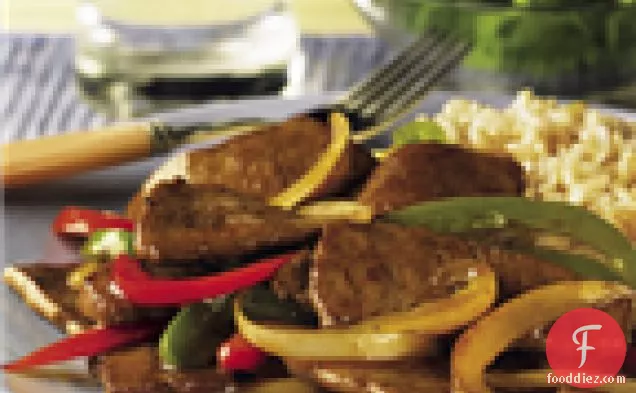 बीफ काली मिर्च स्टेक