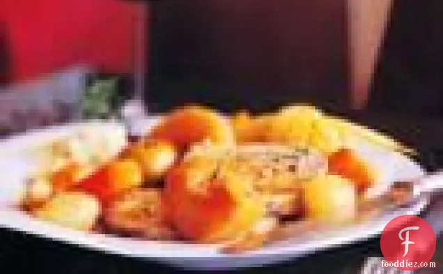 क्विन और लेडी सेब के साथ भुना हुआ पोर्क लोई