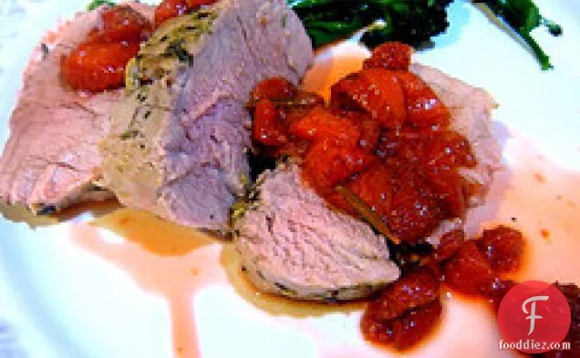 स्ट्रॉबेरी शारदोन्नय सॉस के साथ पोर्क टेंडरलॉइन