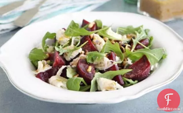 मोत्ज़ारेला, चुकंदर और रॉकेट सलाद