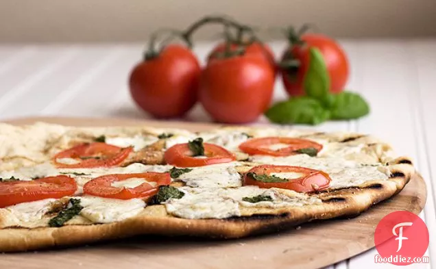 ग्रील्ड पिज्जा मार्गेरिटा