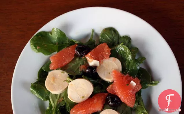 Arugula With Hearts Of Palm, Grapefruit And Oil-cured Olives
