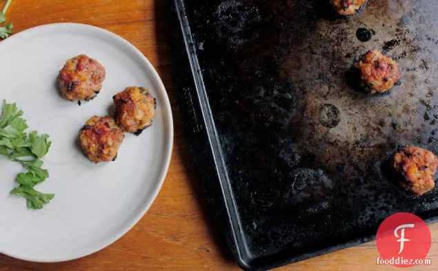 Tomato-glazed Cocktail Meatballs With Bacon