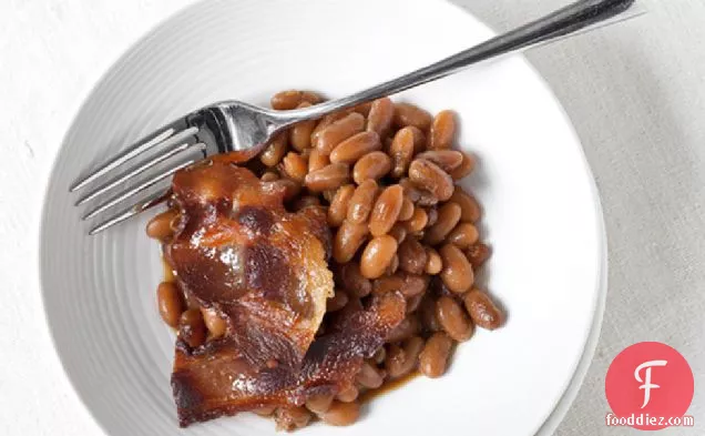 Baked Beans with Maple-Glazed Bacon