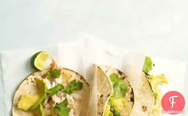 भुना हुआ चिकन टैकोस