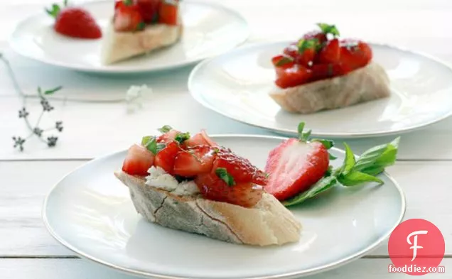 Balsamic Strawberry, Basil, And Goat Cheese Bruschetta