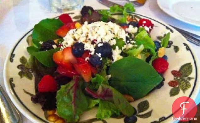 Berry Balsamic Salad