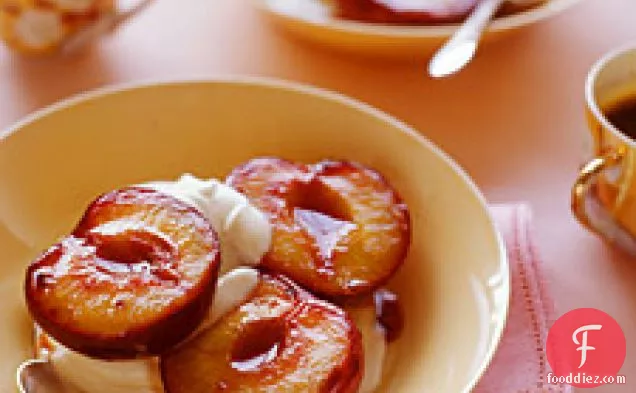 Broiled Plums With Mascarpone Cream