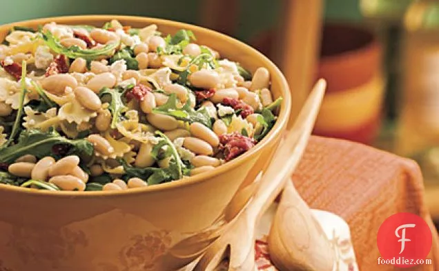 Pasta With White Beans and Arugula