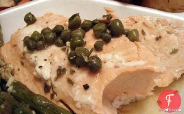 पैन-पोच्ड सैल्मन पिकाटा