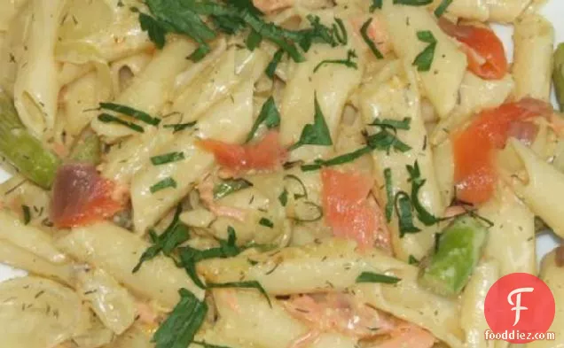 Penne With Asparagus and Smoked Salmon Cream