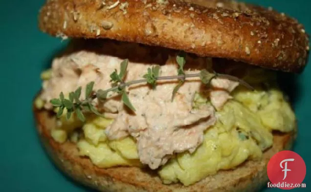 Scrambled Eggs With Herbs and Smoked Salmon