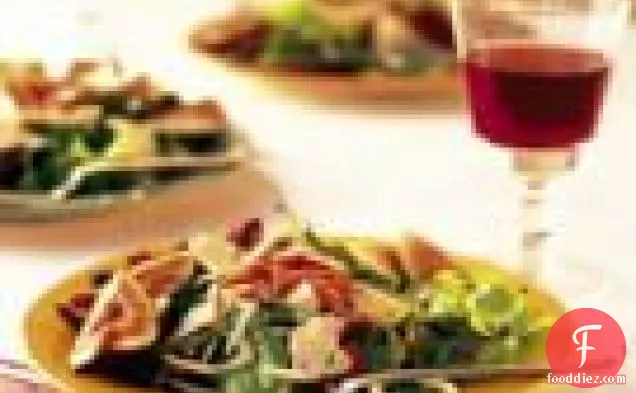 Mesclun, Arugula And Fennel Salad With Prosciutto And Pear Vina