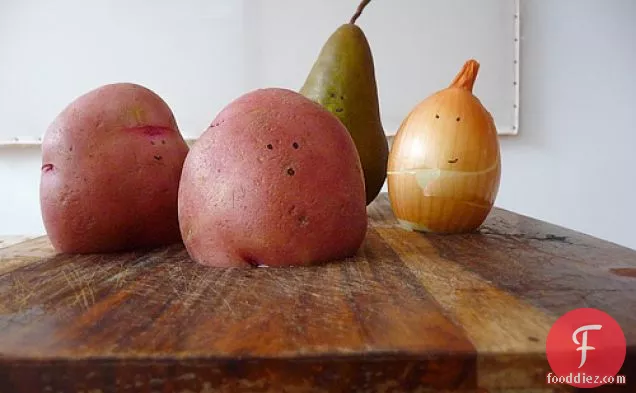 Arugula, Pear & Red Potato Quesadilla With Apple Balsamic Reduc