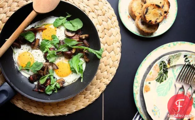 Mushroom And Bacon Breakfast Skillet