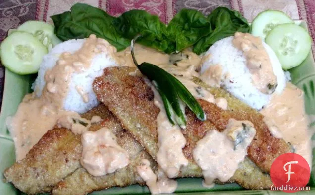 Fried Catfish With a Creamy Thai Sauce