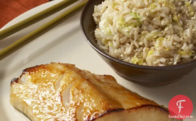 मिसो-ग्लेज़ेड फिश फ़िललेट्स