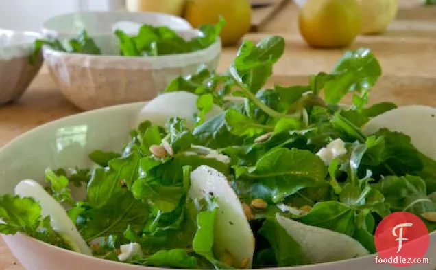 Asian Pear and Arugula Salad with Goat Cheese