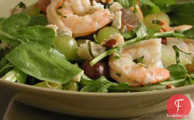 Arugula Salad with Shrimp and Grapes