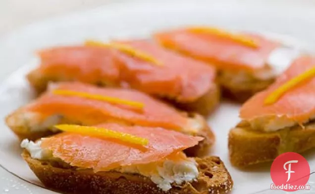 Smoked Salmon and Goat Cheese Toasts