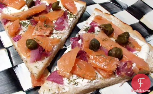 ग्रील्ड बाल्समिक और ग्रेपफ्रूट ग्लेज़ेड सैल्मन