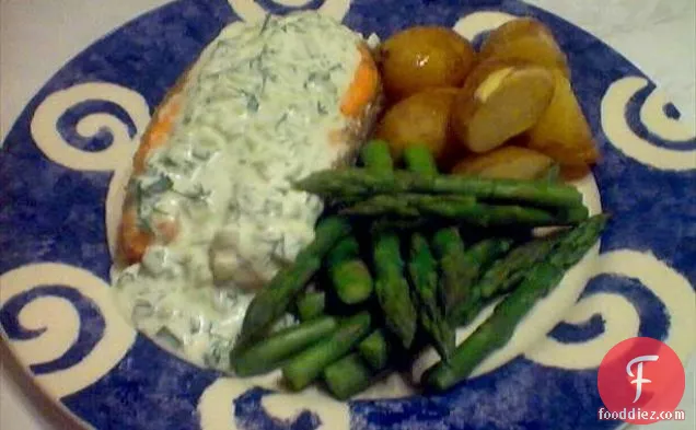 Salmon Fillets Bathed in Garlic
