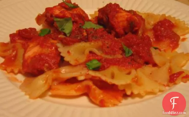Pasta With Red Sauce and Salmon