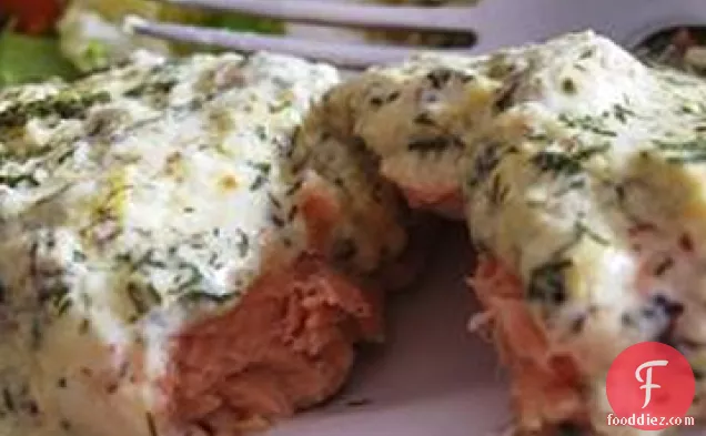 Salmon Fillets with Creamy Dill