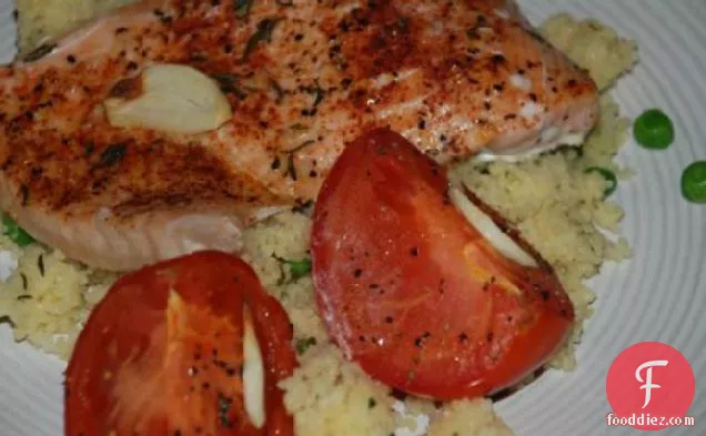Garlicky Broiled Salmon and Tomatoes